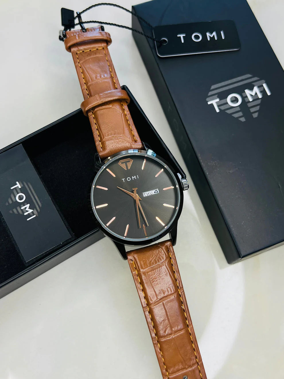 TOMI T-045 Day Date Quartz Wrist Watch For Men